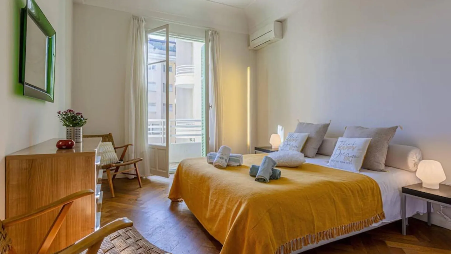 Victor Hugo - Beautiful Apartment - View Over Garden Nice