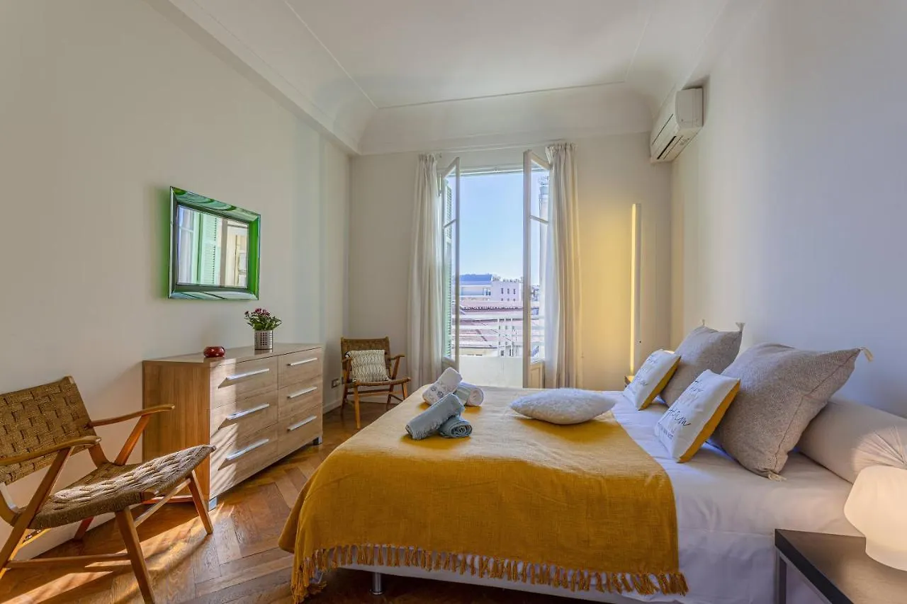 Victor Hugo - Beautiful Apartment - View Over Garden Nice France